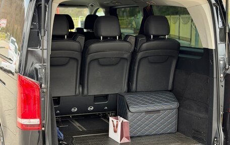 Mercedes-Benz V-Класс, 2017 год, 3 750 000 рублей, 3 фотография