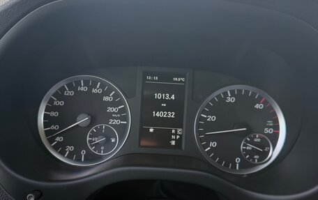 Mercedes-Benz V-Класс, 2017 год, 3 750 000 рублей, 6 фотография