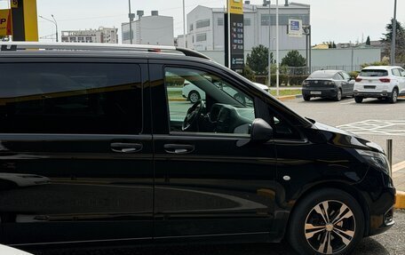 Mercedes-Benz V-Класс, 2017 год, 3 750 000 рублей, 5 фотография