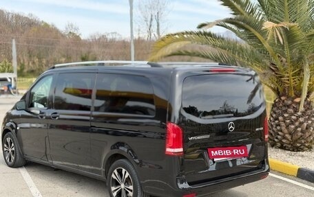 Mercedes-Benz V-Класс, 2017 год, 3 750 000 рублей, 2 фотография