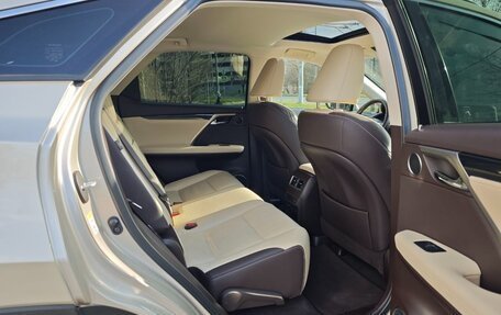 Lexus RX IV рестайлинг, 2018 год, 5 200 000 рублей, 13 фотография