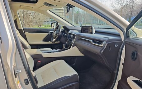 Lexus RX IV рестайлинг, 2018 год, 5 200 000 рублей, 14 фотография