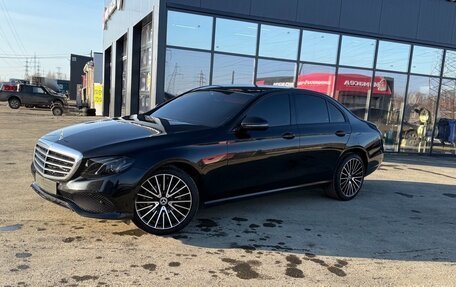 Mercedes-Benz E-Класс, 2018 год, 2 199 000 рублей, 3 фотография