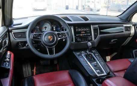 Porsche Macan I рестайлинг, 2017 год, 4 199 000 рублей, 6 фотография