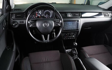 Skoda Rapid I, 2015 год, 879 000 рублей, 6 фотография