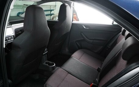 Skoda Rapid I, 2015 год, 879 000 рублей, 11 фотография