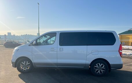 Hyundai H-1 II рестайлинг, 2021 год, 3 400 000 рублей, 6 фотография