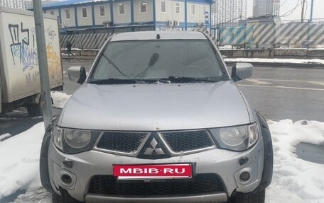 Mitsubishi L200 IV рестайлинг, 2011 год, 1 500 000 рублей, 2 фотография