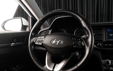 Hyundai Elantra VI рестайлинг, 2019 год, 1 649 000 рублей, 13 фотография