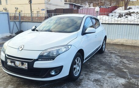 Renault Megane III, 2013 год, 830 000 рублей, 2 фотография