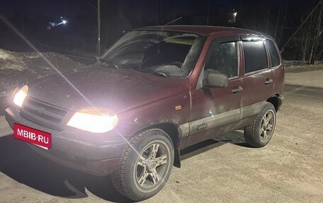 Chevrolet Niva I рестайлинг, 2004 год, 175 000 рублей, 3 фотография