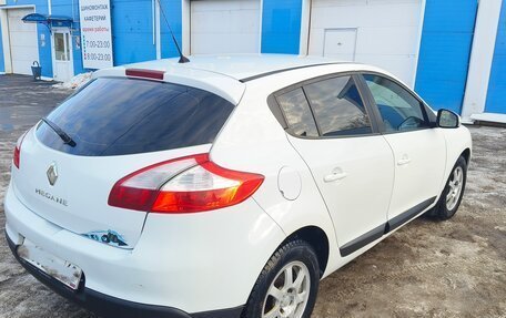 Renault Megane III, 2013 год, 830 000 рублей, 4 фотография