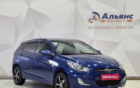 Hyundai Solaris II рестайлинг, 2011 год, 550 000 рублей, 1 фотография