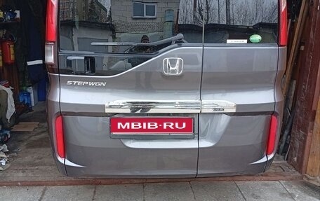 Honda Stepwgn IV, 2015 год, 1 570 000 рублей, 1 фотография