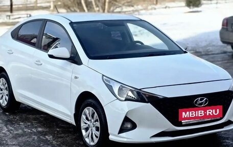 Hyundai Solaris II рестайлинг, 2020 год, 1 190 000 рублей, 3 фотография