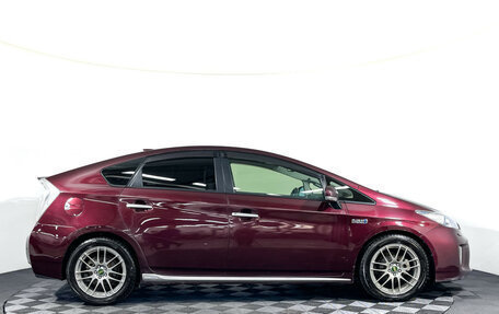 Toyota Prius, 2014 год, 1 247 000 рублей, 4 фотография