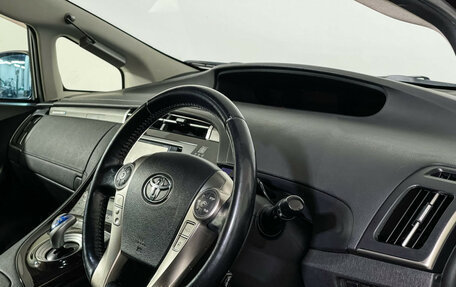 Toyota Prius, 2014 год, 1 247 000 рублей, 13 фотография