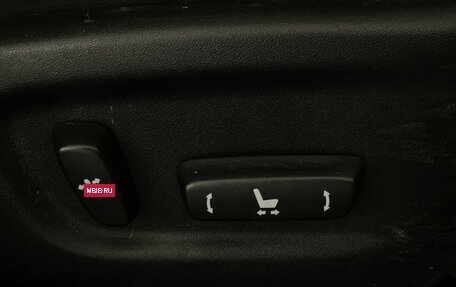 Toyota Prius, 2014 год, 1 247 000 рублей, 15 фотография