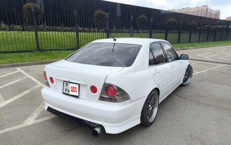 Toyota Altezza, 1999 год, 1 390 000 рублей, 4 фотография