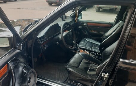 Mercedes-Benz W124, 1993 год, 400 000 рублей, 6 фотография