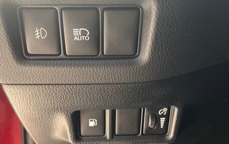 Toyota C-HR I рестайлинг, 2017 год, 2 050 000 рублей, 11 фотография