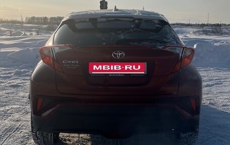 Toyota C-HR I рестайлинг, 2017 год, 2 050 000 рублей, 5 фотография