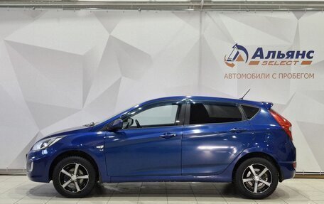 Hyundai Solaris II рестайлинг, 2011 год, 550 000 рублей, 6 фотография