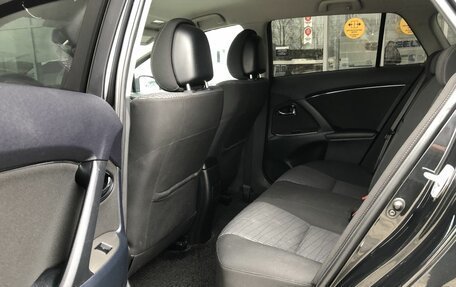 Toyota Avensis III рестайлинг, 2011 год, 1 275 000 рублей, 11 фотография