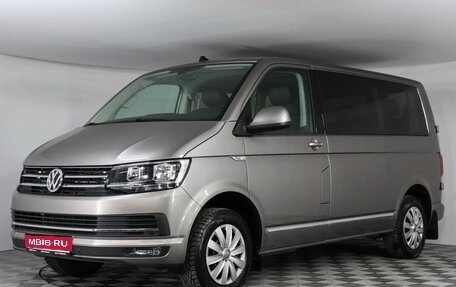 Volkswagen Caravelle T6 рестайлинг, 2018 год, 4 197 000 рублей, 1 фотография