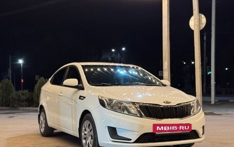 KIA Rio III рестайлинг, 2014 год, 720 000 рублей, 2 фотография