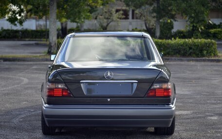 Mercedes-Benz W124, 1993 год, 18 350 000 рублей, 8 фотография