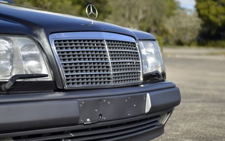 Mercedes-Benz W124, 1993 год, 18 350 000 рублей, 12 фотография