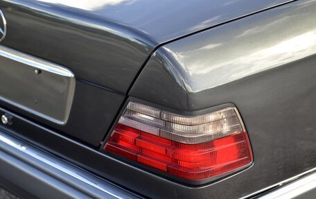 Mercedes-Benz W124, 1993 год, 18 350 000 рублей, 18 фотография