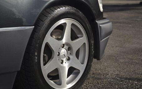 Mercedes-Benz W124, 1993 год, 18 350 000 рублей, 14 фотография