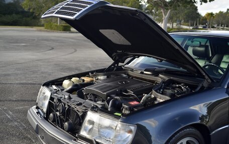 Mercedes-Benz W124, 1993 год, 18 350 000 рублей, 20 фотография