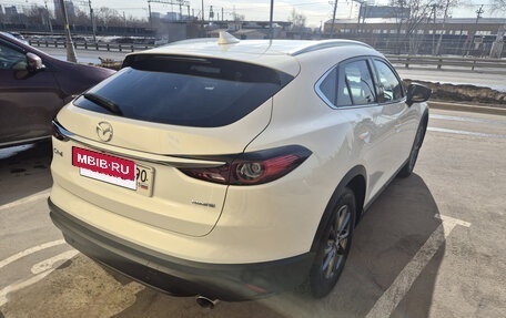 Mazda CX-4, 2023 год, 2 940 000 рублей, 8 фотография