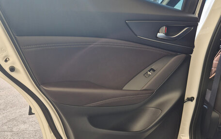 Mazda CX-4, 2023 год, 2 940 000 рублей, 22 фотография