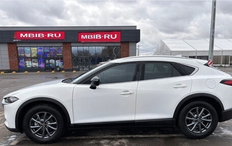 Mazda CX-4, 2023 год, 2 940 000 рублей, 6 фотография