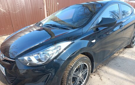 Hyundai Elantra V, 2014 год, 1 000 000 рублей, 3 фотография