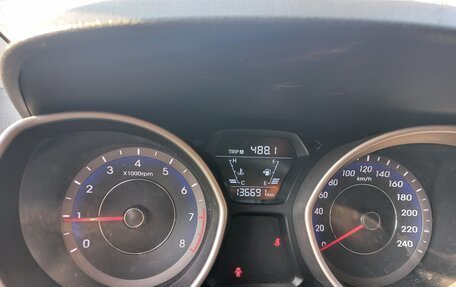 Hyundai Elantra V, 2014 год, 1 000 000 рублей, 7 фотография