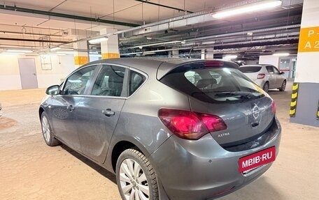 Opel Astra J, 2010 год, 4 фотография