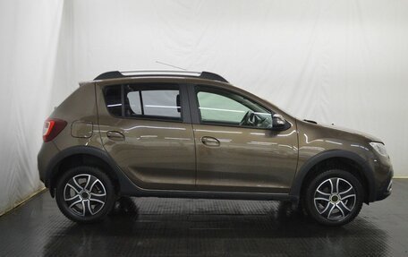 Renault Sandero II рестайлинг, 2022 год, 1 250 000 рублей, 4 фотография