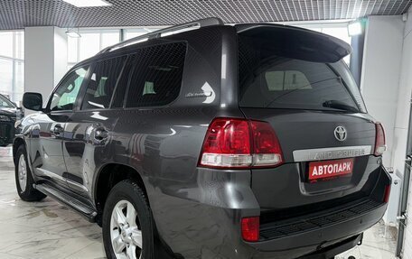 Toyota Land Cruiser 200, 2010 год, 2 799 000 рублей, 4 фотография