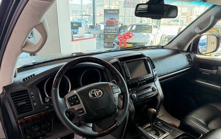 Toyota Land Cruiser 200, 2010 год, 2 799 000 рублей, 9 фотография