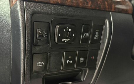 Toyota Land Cruiser 200, 2010 год, 2 799 000 рублей, 21 фотография