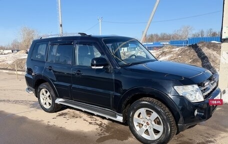 Mitsubishi Pajero IV, 2007 год, 1 050 000 рублей, 2 фотография