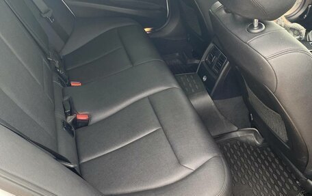 BMW 3 серия, 2018 год, 2 100 000 рублей, 16 фотография