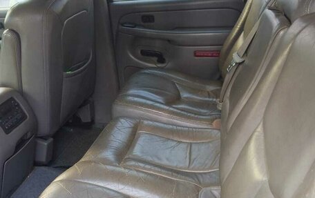 Chevrolet Tahoe II, 2003 год, 700 000 рублей, 2 фотография