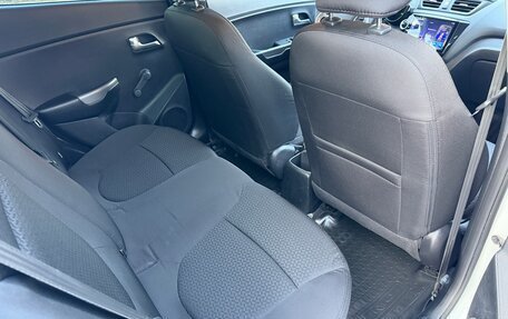 KIA Rio III рестайлинг, 2016 год, 975 000 рублей, 32 фотография