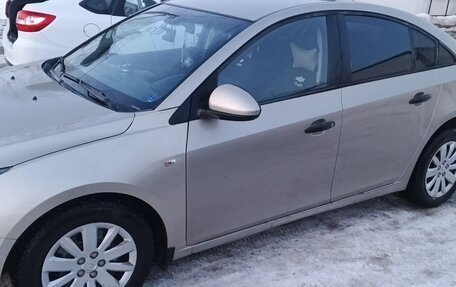 Chevrolet Cruze II, 2011 год, 470 000 рублей, 3 фотография